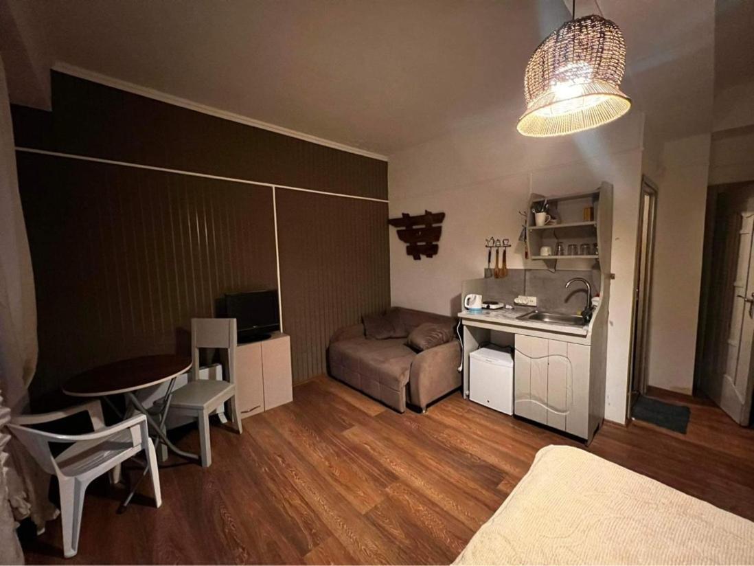 Hotel Mgzavrebi Бакуриани Экстерьер фото